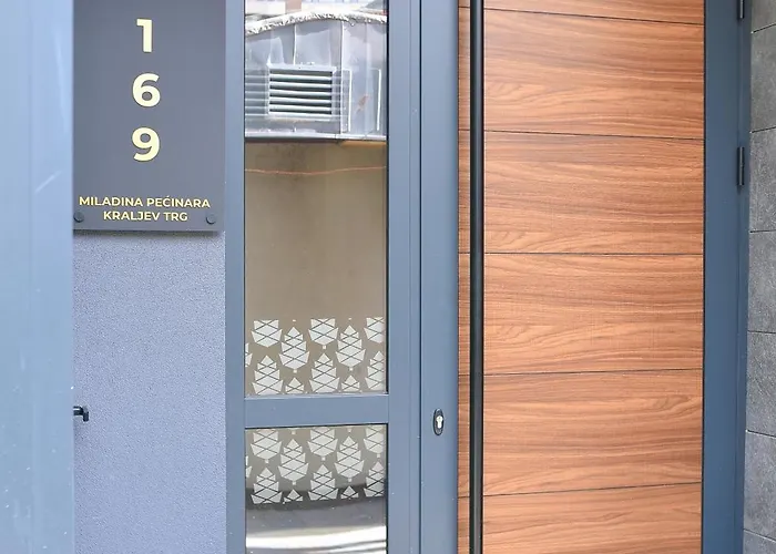 Silver View 즐라티보